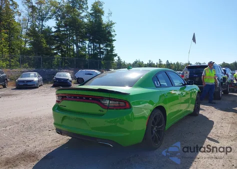 2017 Dodge Charger R/T Rwd z USA, uszkodzony, nr VIN 2C3CDXCT9HH557341